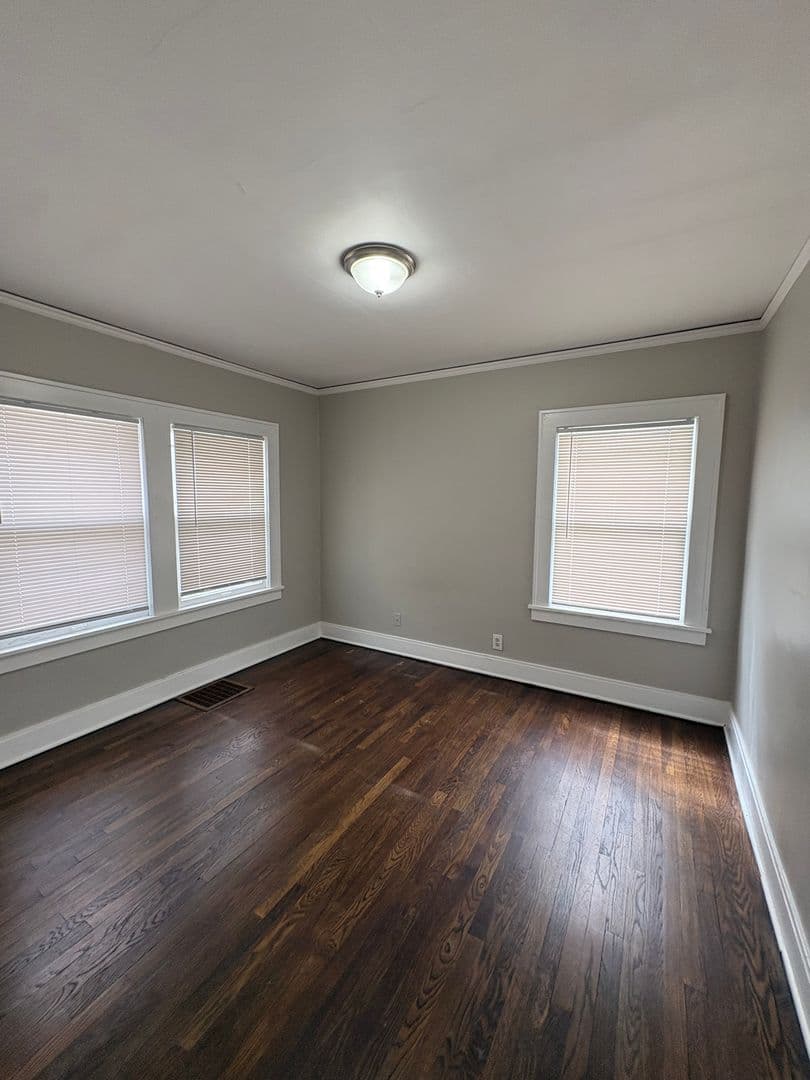 Kansas City House: 5304 Harrison St.