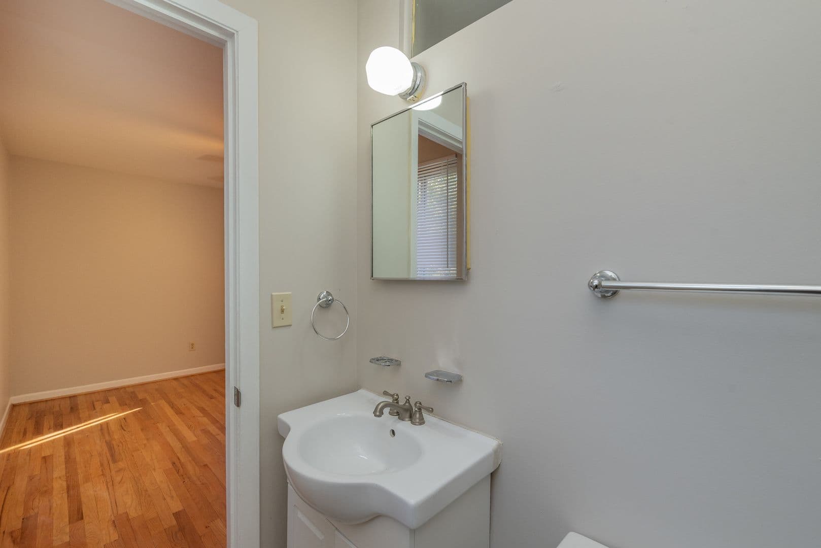 Augusta House: 3027 Jeanne Road