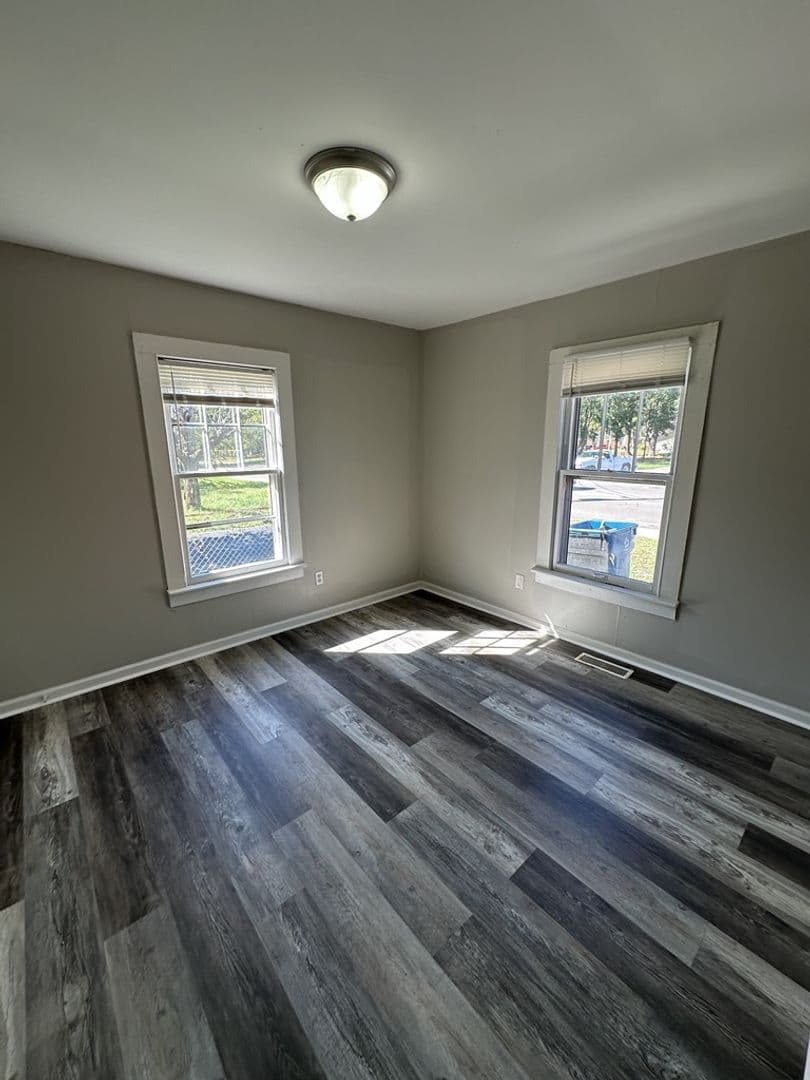 Rossville House: 304 James Street