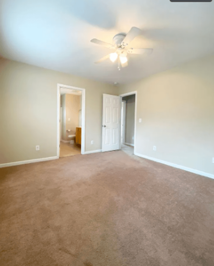 Columbia House: 537 S Bull St
