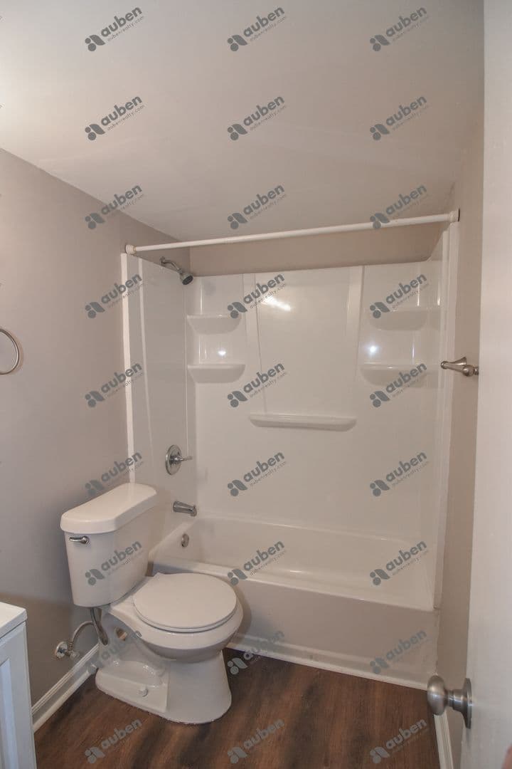 Augusta Apartment: 1600 Johns Rd