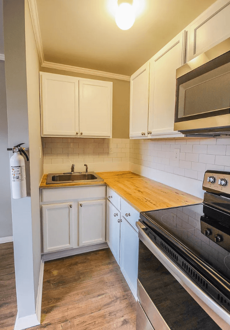 Chattanooga House: 508 S Highland Park Avenue