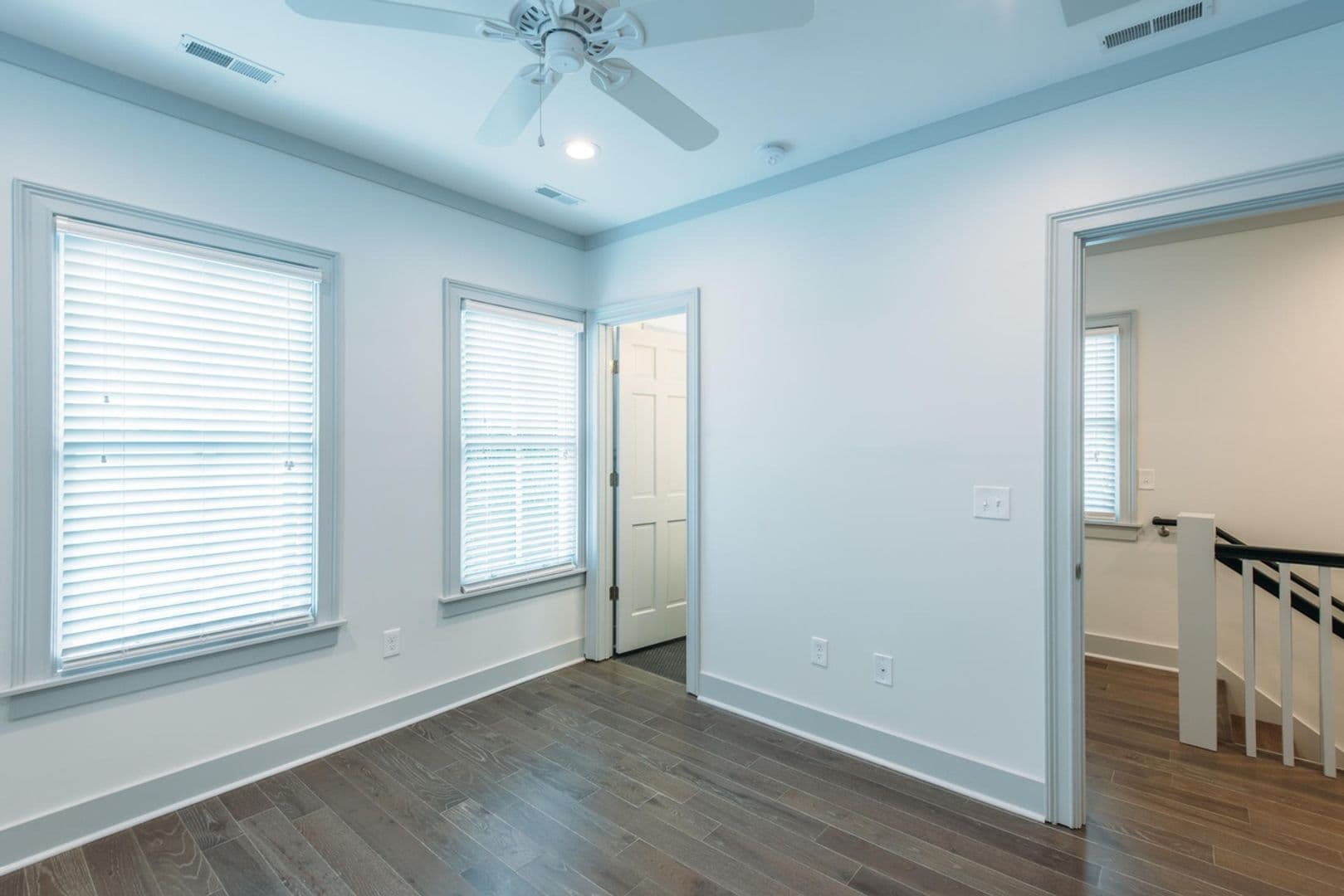 Charleston Apartment: 10 Orrs Court