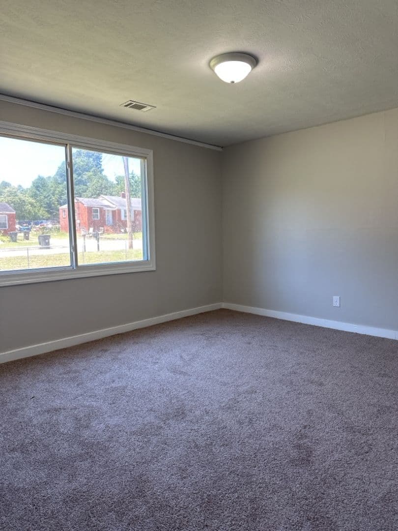 Augusta House: 2563 Lyman Street