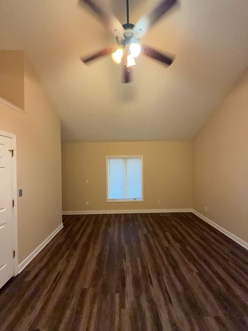 Irmo House: 108 Riverwalk Ct