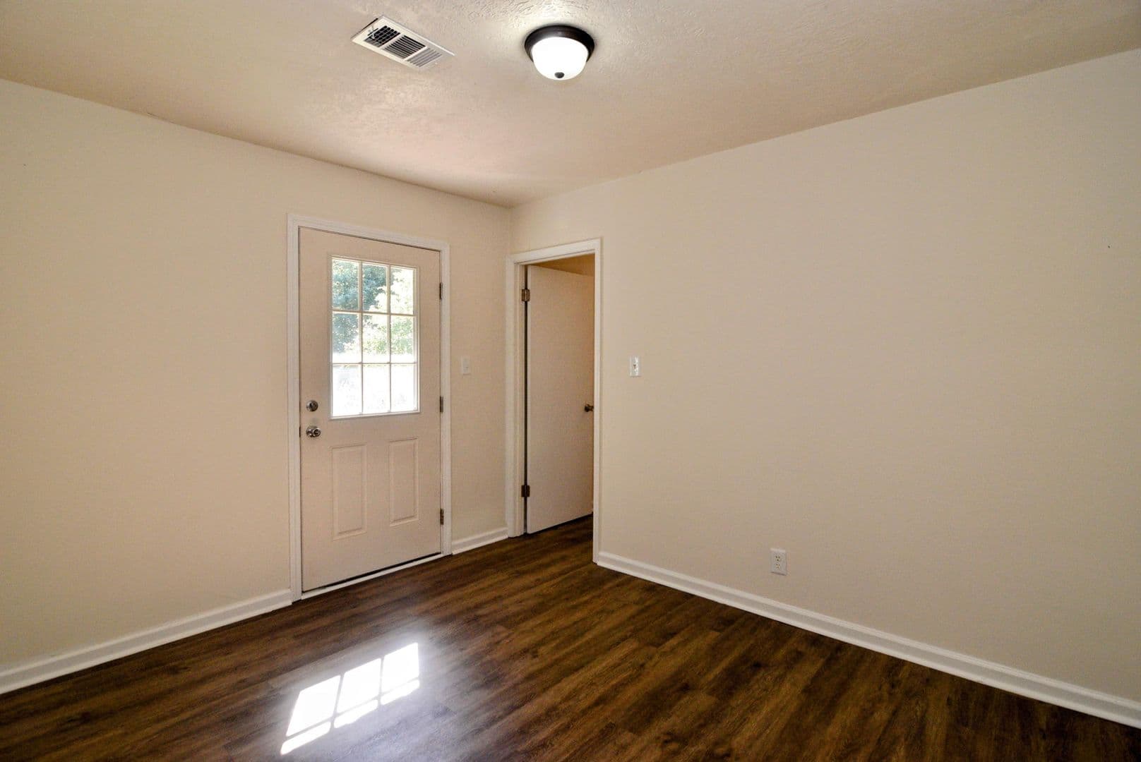 Waynesboro House: 146 Nathaniel Howard Road