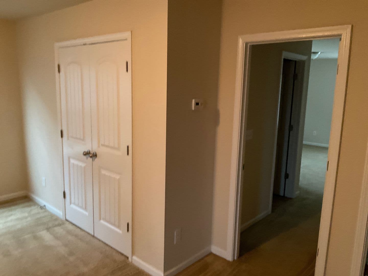 Lexington House: 204 Ashmore Ln