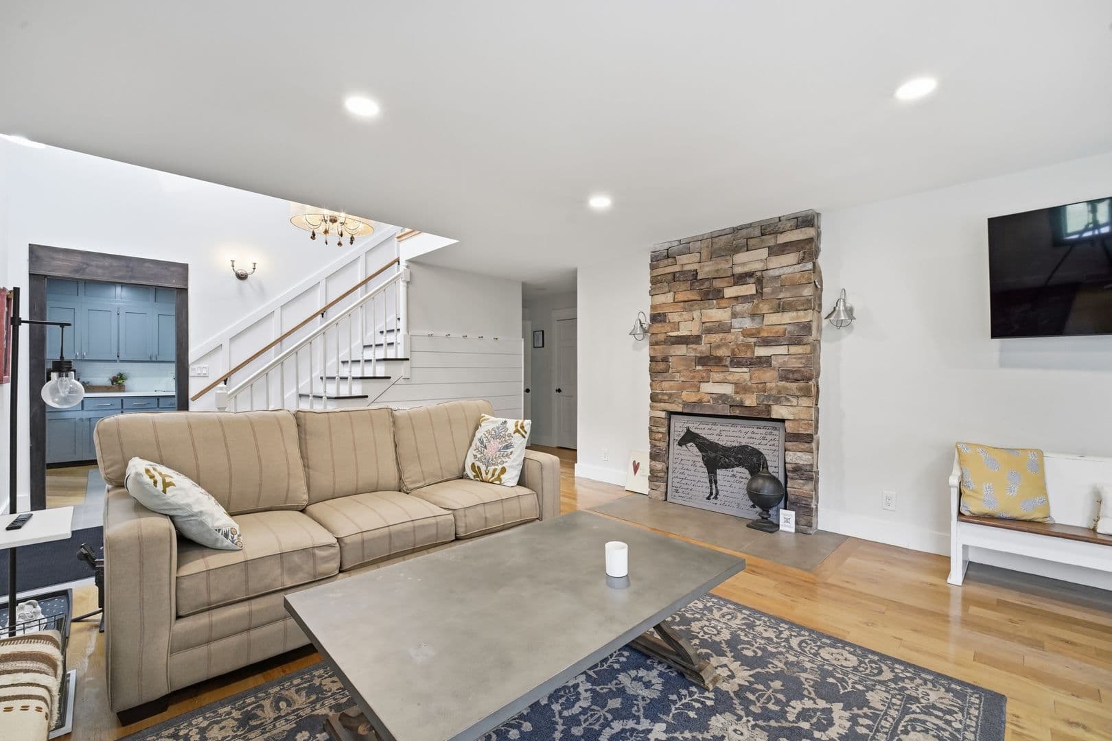 Kansas City House: 10200 Grandview Rd