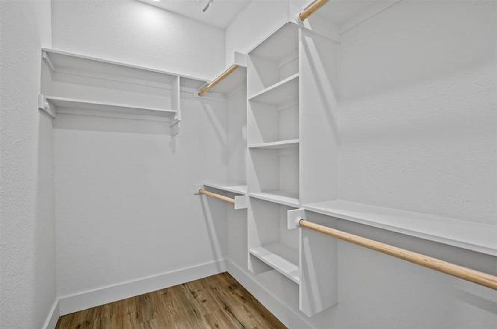 Denison House: 512 E Heron Street