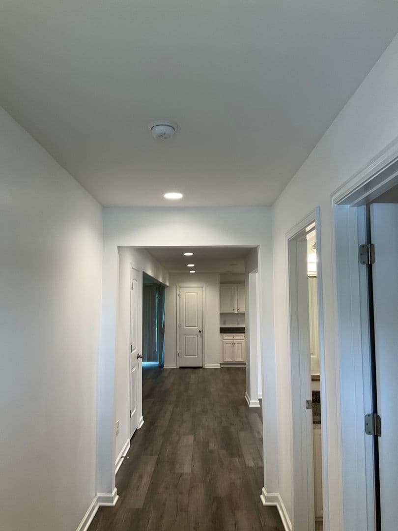 Elgin House: 6 Brazilian Dr