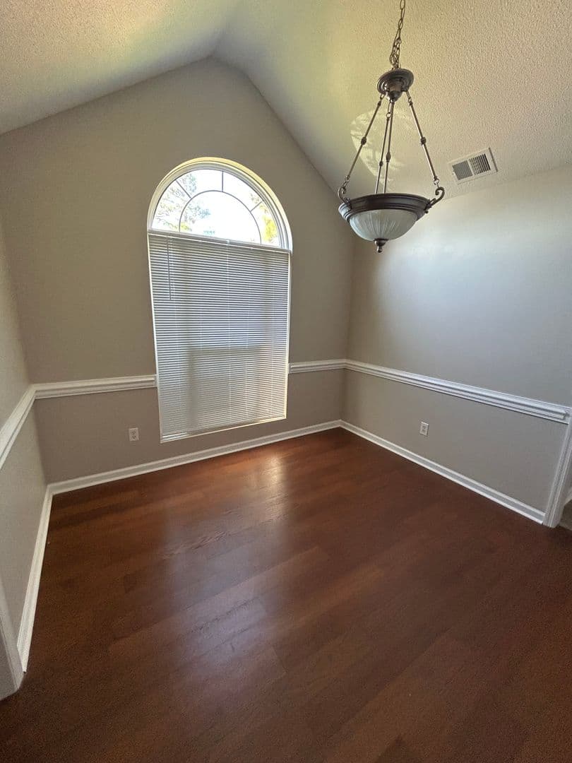 Augusta House: 4312  Leadville Ct