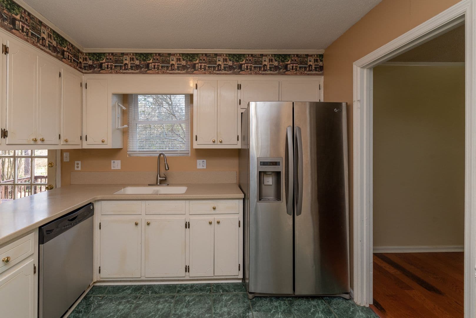 Augusta House: 1140 Brookwood Drive