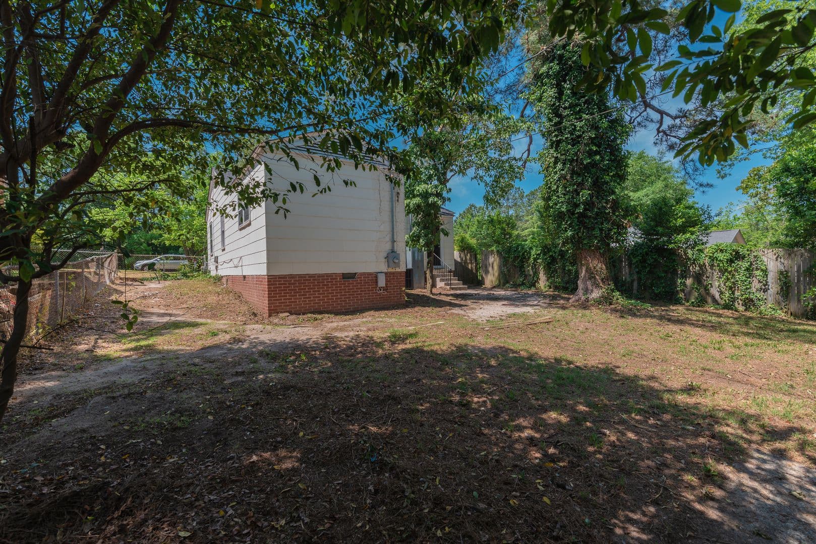 Augusta House: 2269 Pund Avenue