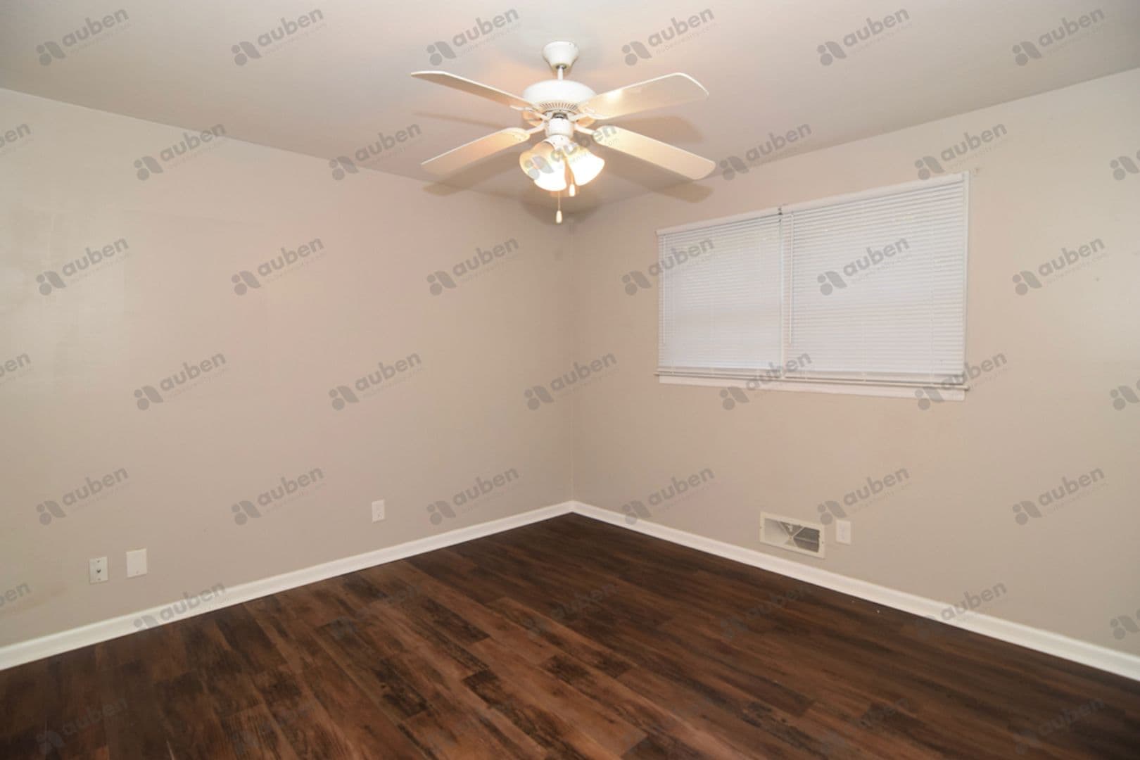 Augusta Apartment: 1600 Johns Rd