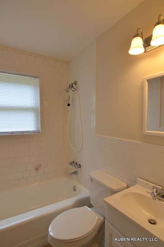 Augusta House: 2403 Sparks Road