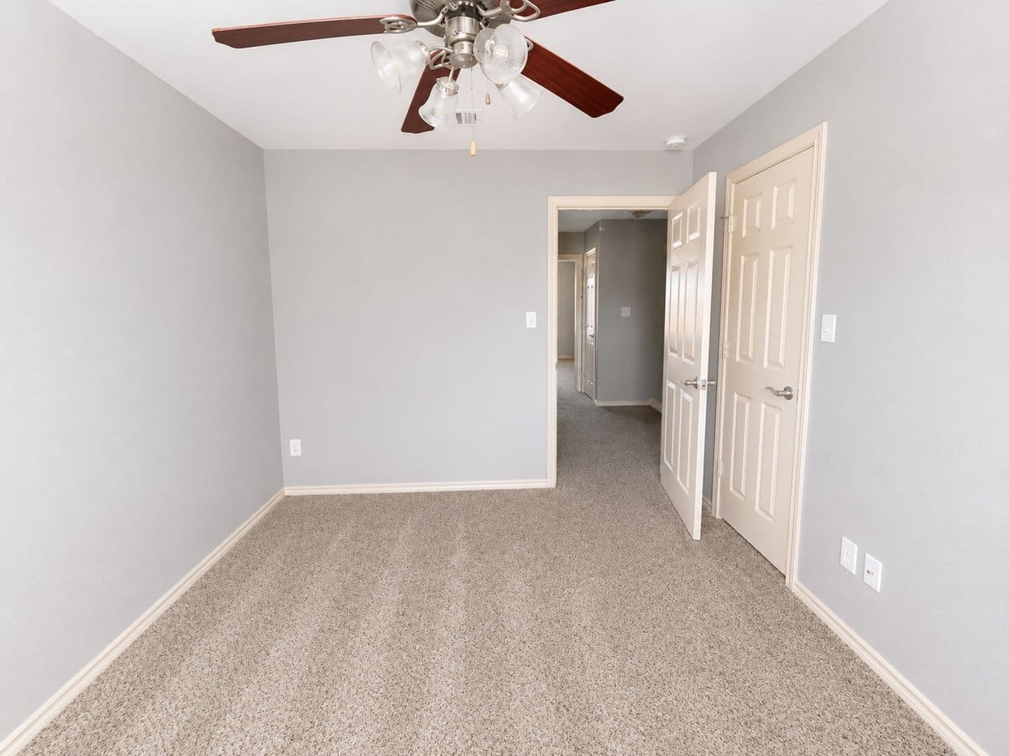 Princeton Apartment: 1109-1111 Parkway Trail
