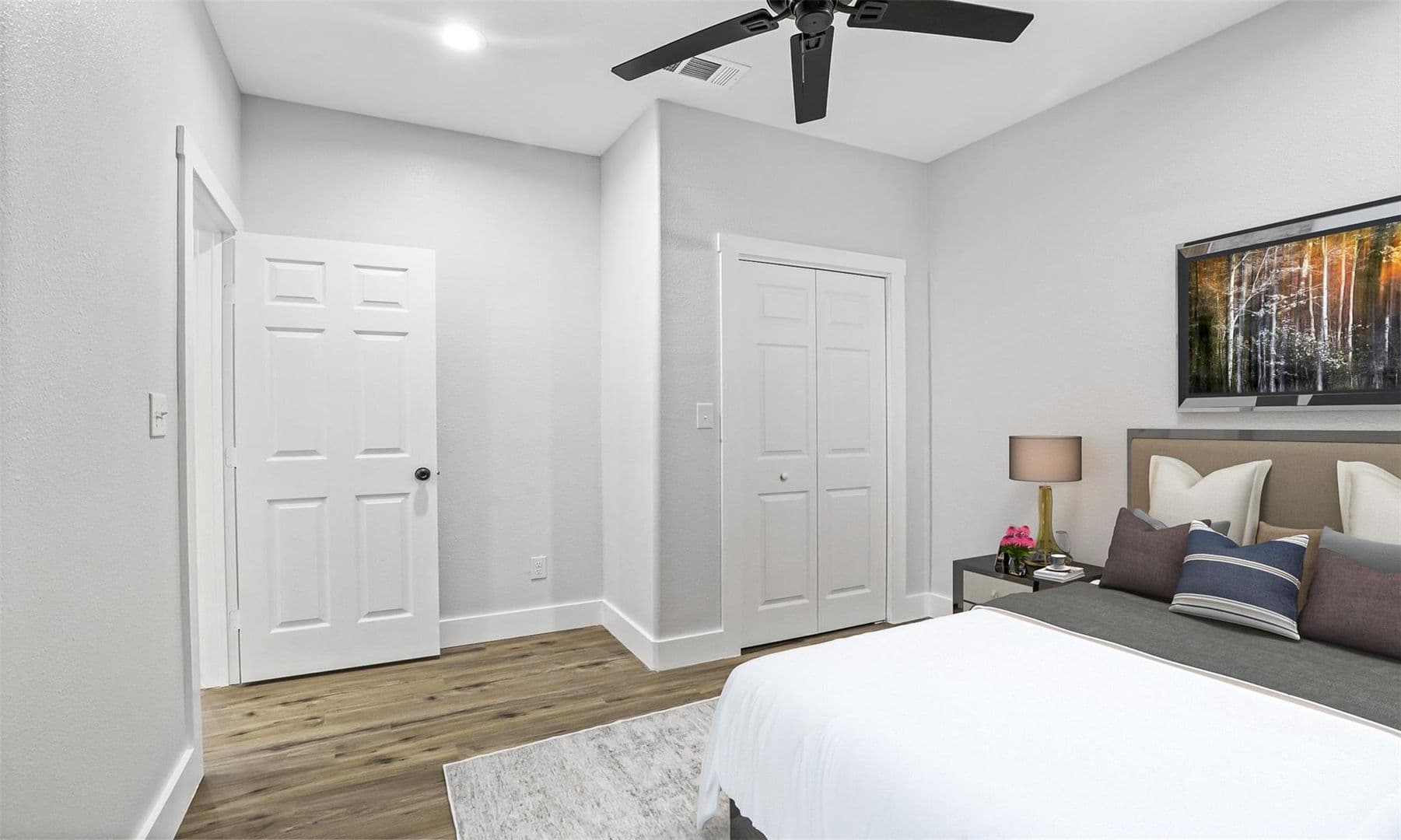 Denison House: 516 E Heron Street