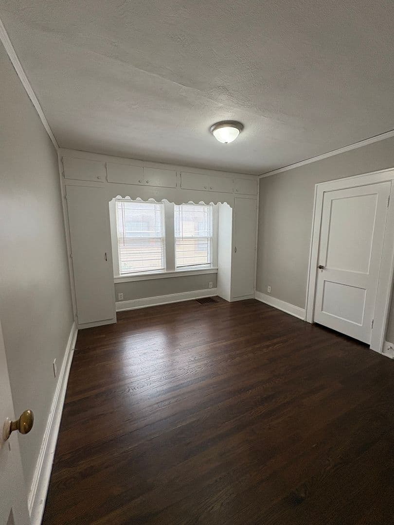 Kansas City House: 5304 Harrison St.