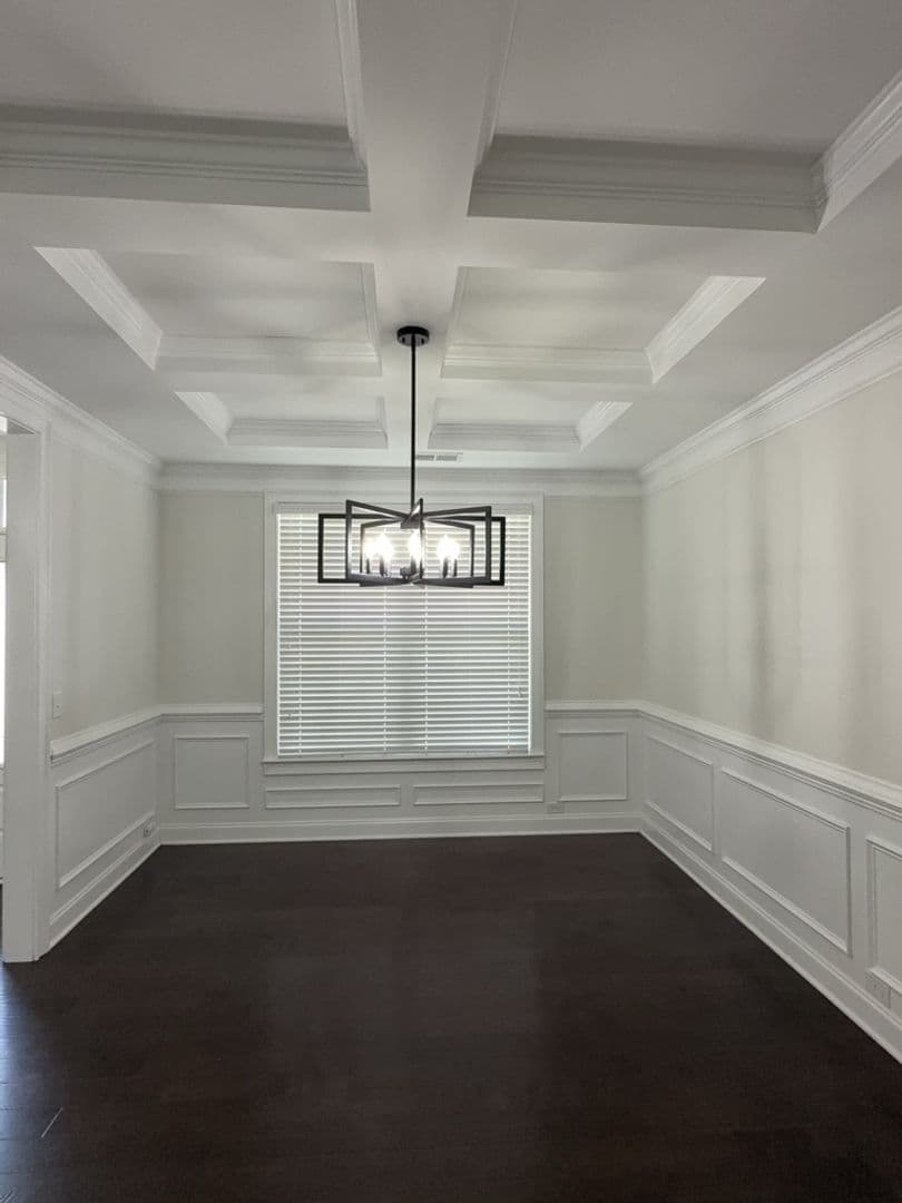 Elgin House: 234 Thacher Loop