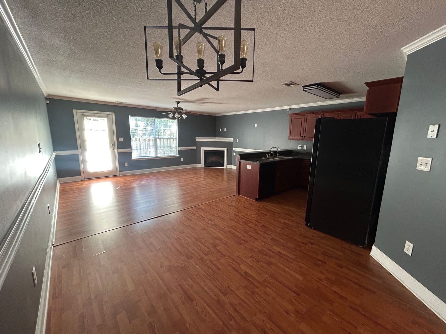 Augusta House: 2078 Reserve Lane