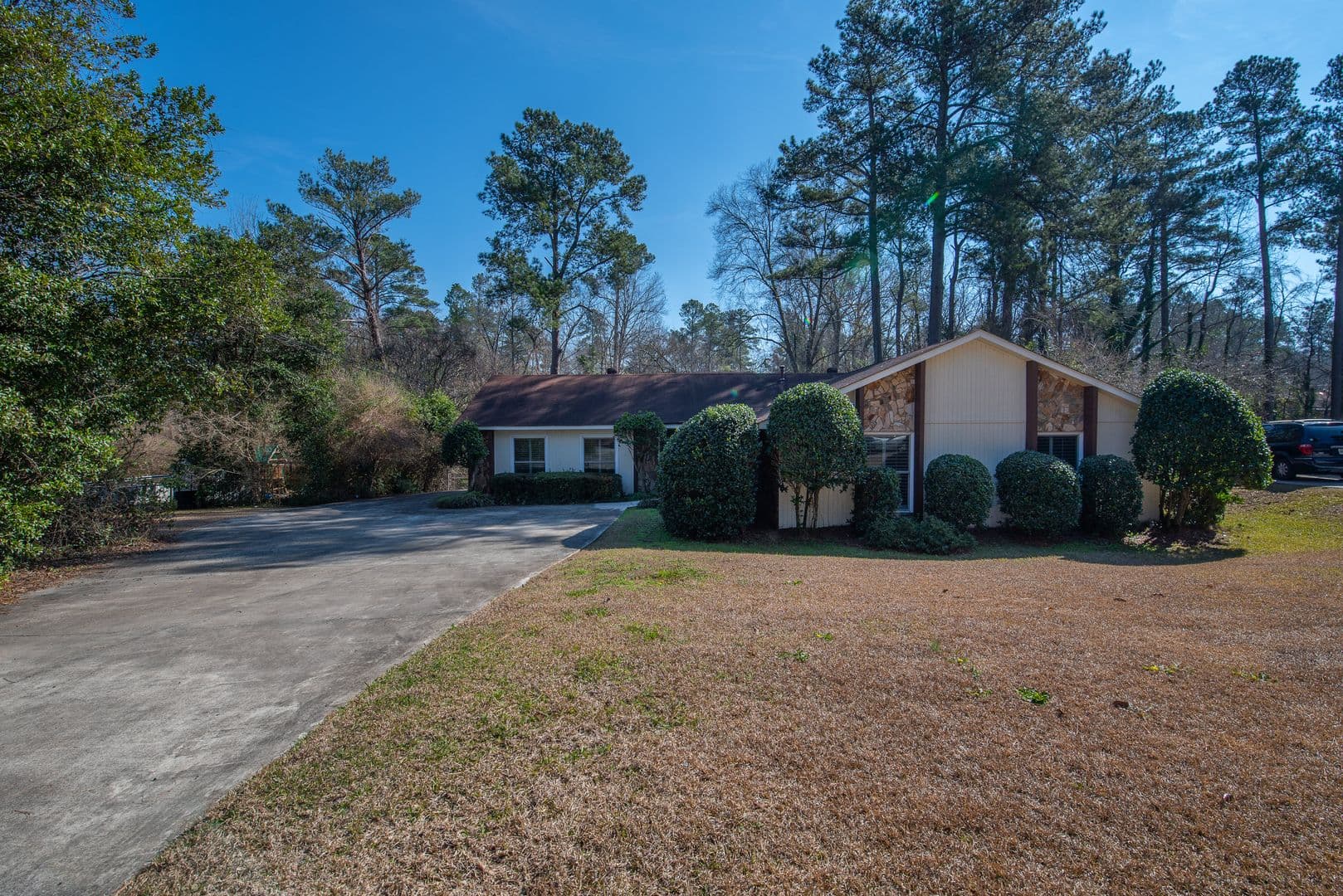 Augusta House: 1140 Brookwood Drive