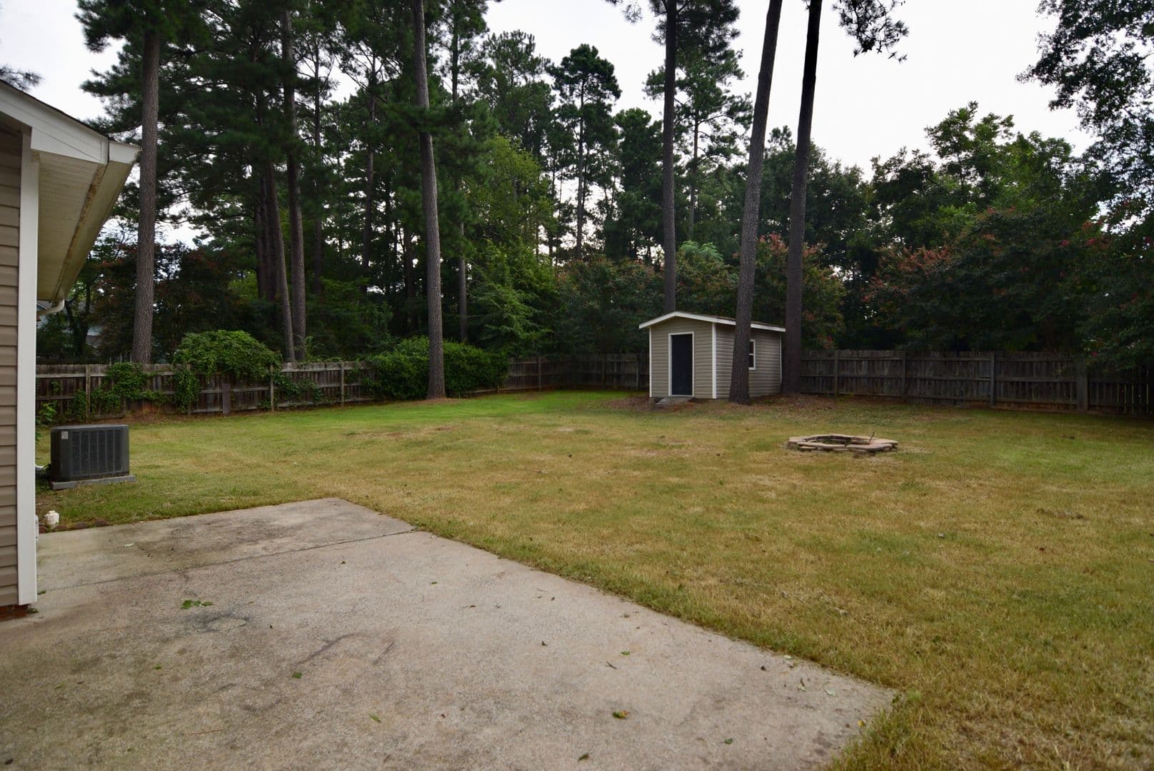 Evans House: 490 Pheasant Run Drive