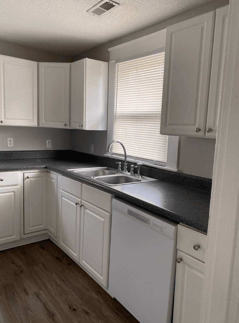 Chattanooga House: 2413 Stuart Street