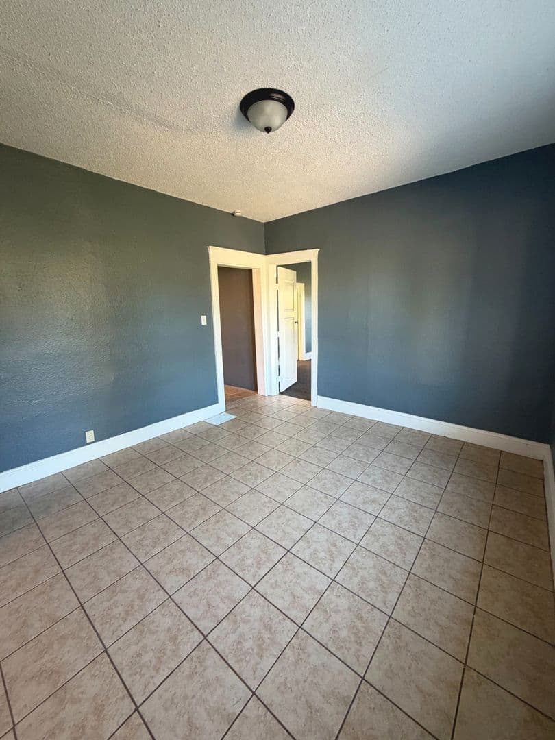 Kansas City House: 2600 Euclid Ave