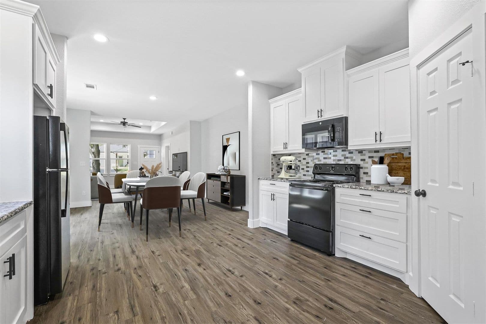 Denison House: 516 E Heron Street