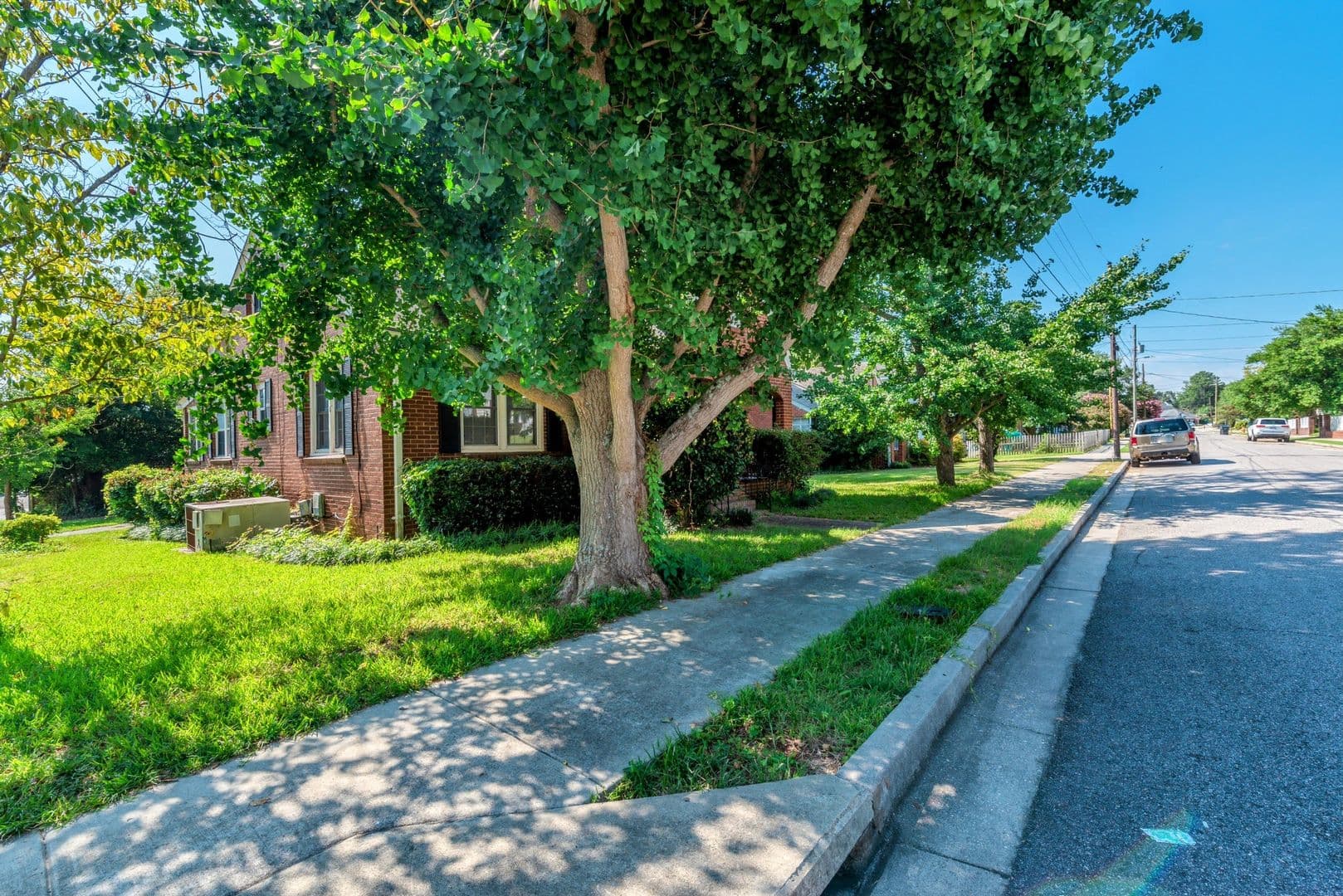 Augusta House: 802 Russell Street