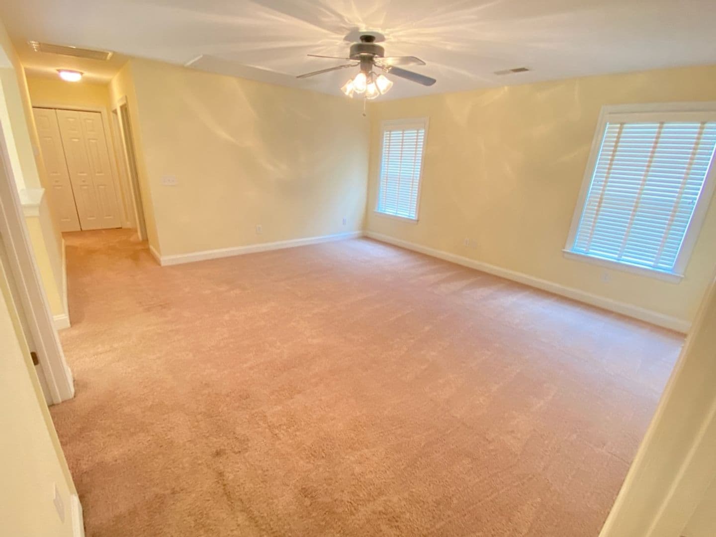 Lexington House: 105 Ridge Top Rd