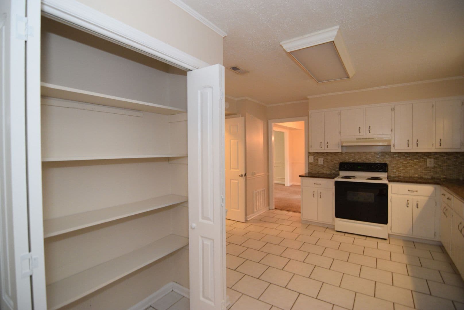 Evans House: 490 Pheasant Run Drive