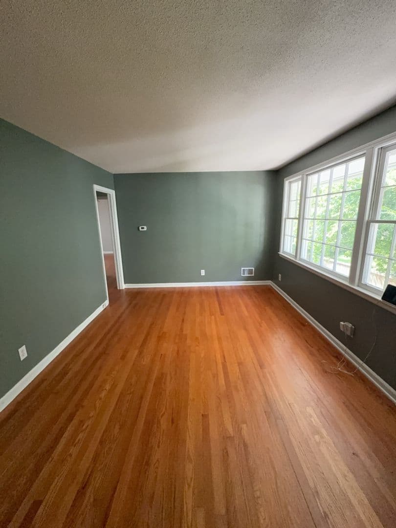 Columbia House: 1032 Lancaster St