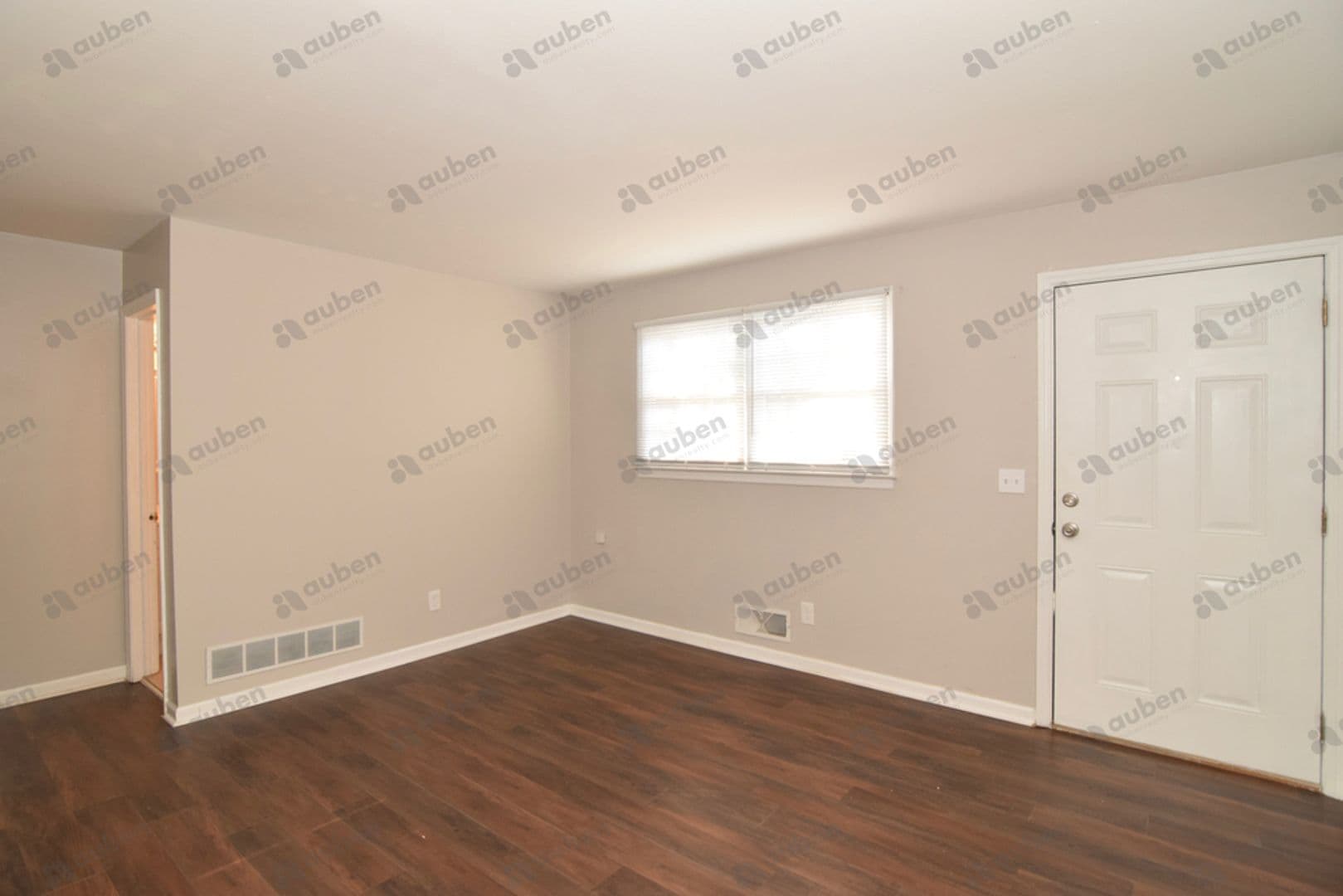 Augusta Apartment: 1600 Johns Rd