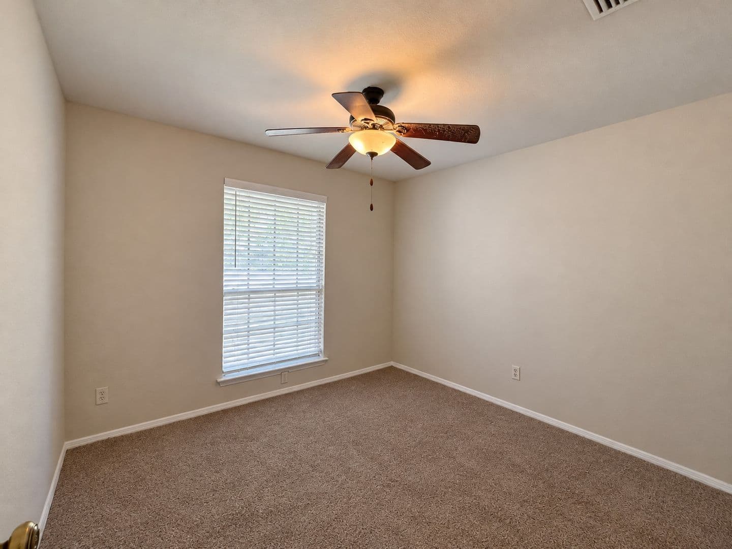 Duncanville House: 1038 Cedar Run Drive