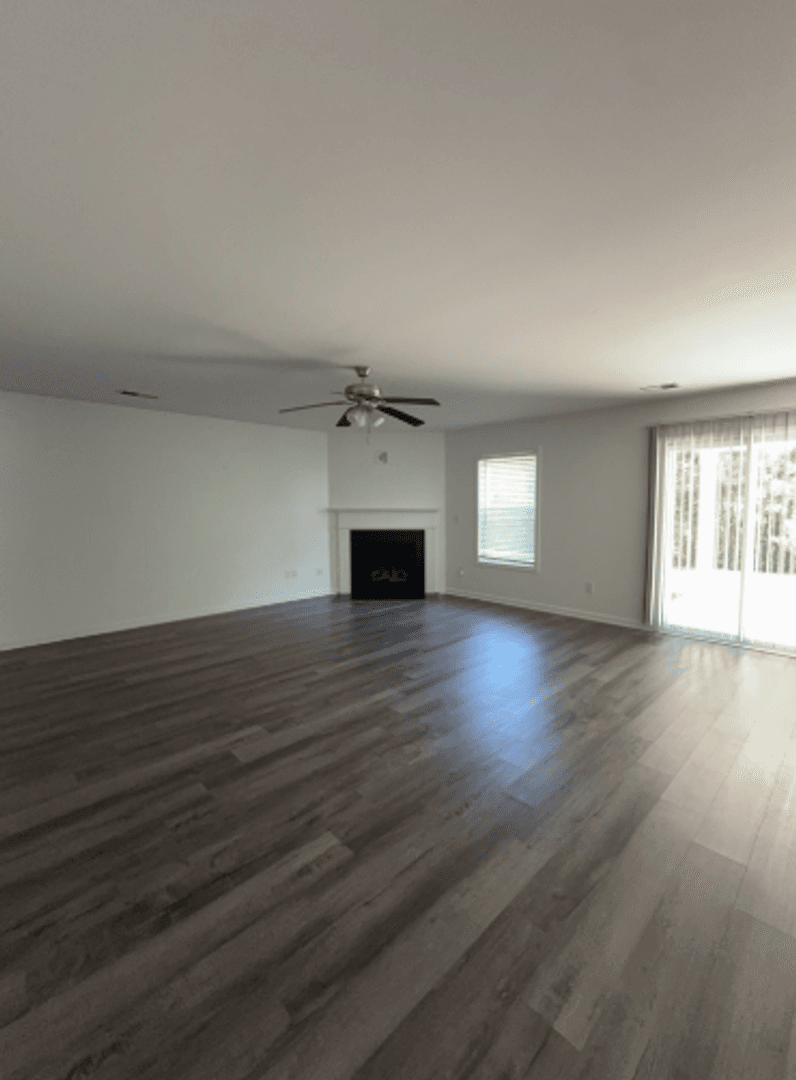 Elgin House: 6 Brazilian Dr