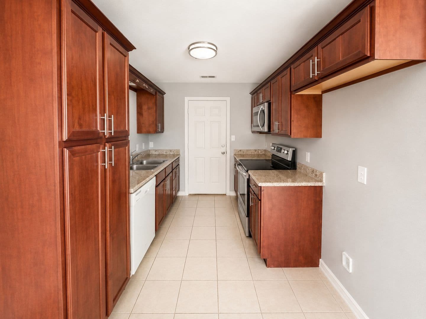 Princeton Apartment: 1109-1111 Parkway Trail