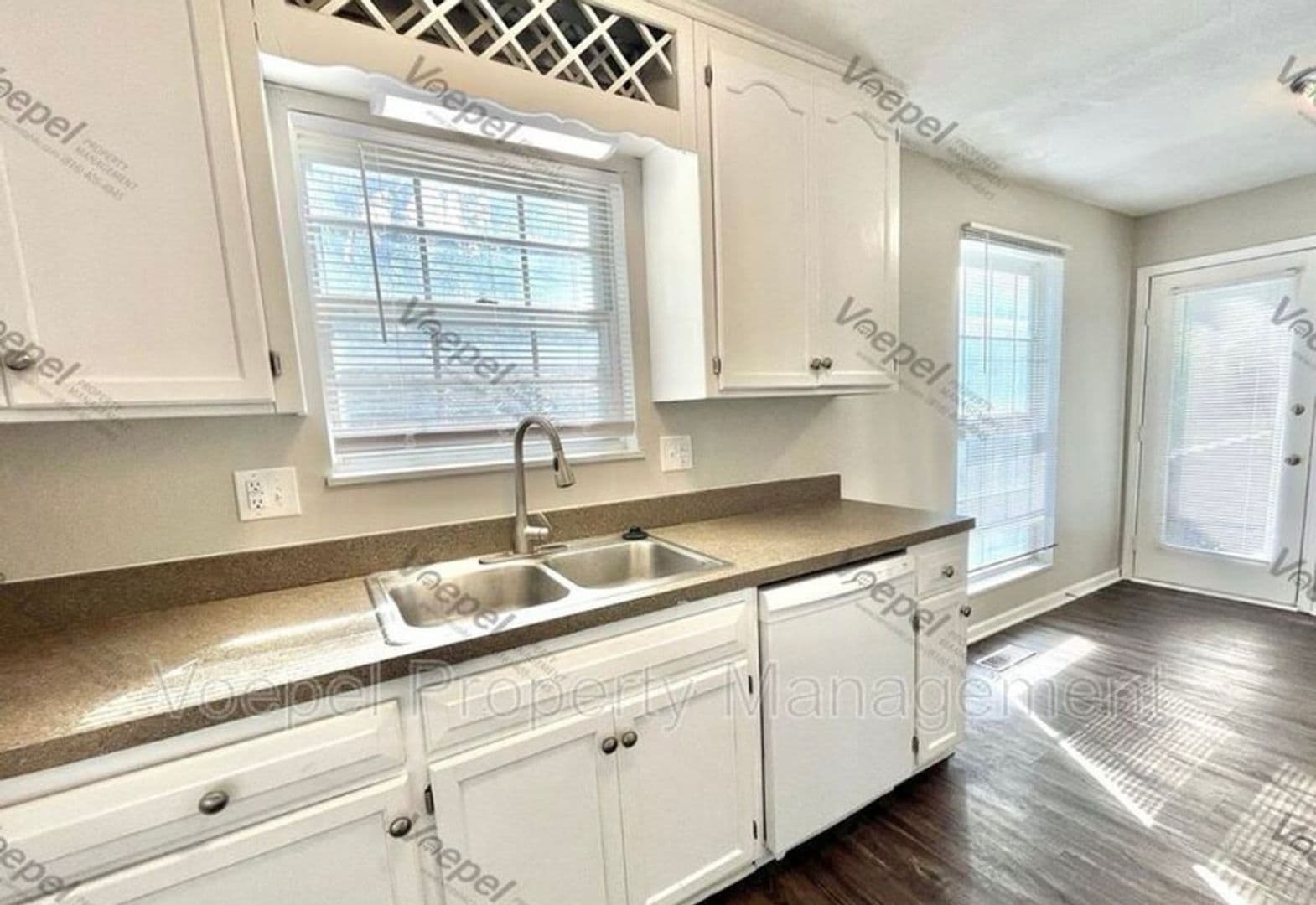 Raytown Apartment: 10109 - 10115 E. 67th Street