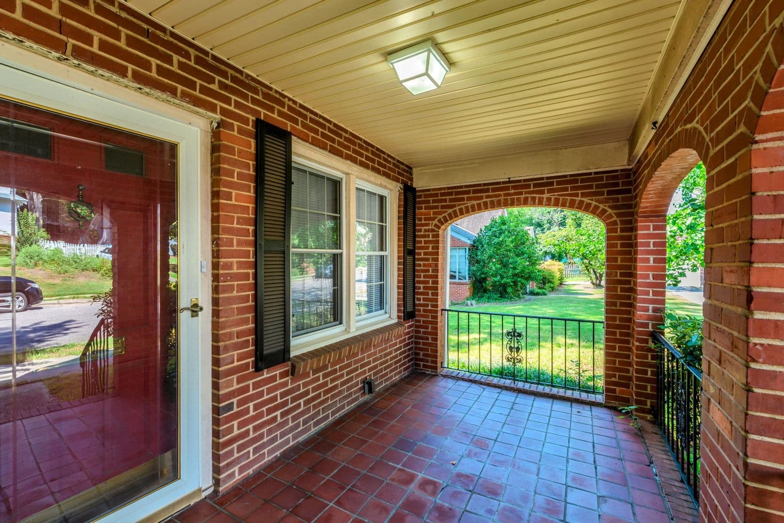 Augusta House: 802 Russell Street