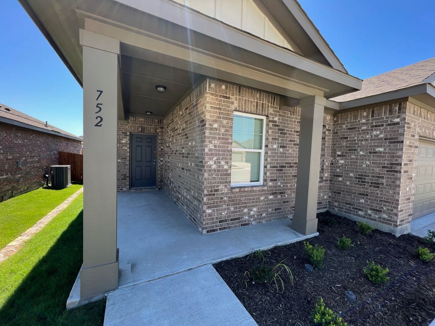 Lavon House: 752 Richmond Drive
