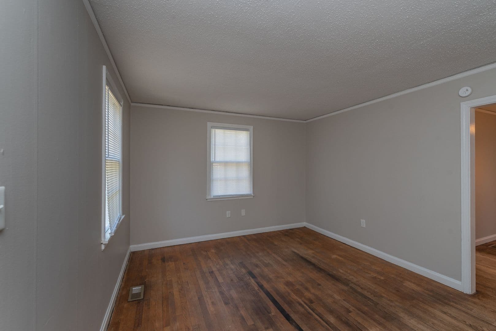 Augusta House: 2269 Pund Avenue