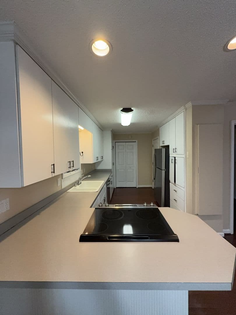 Irmo House: 108 Riverwalk Ct