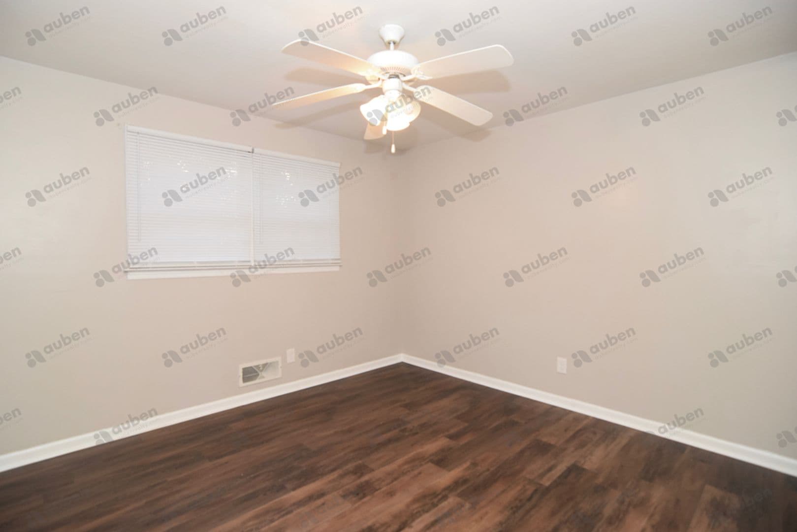 Augusta Apartment: 1600 Johns Rd
