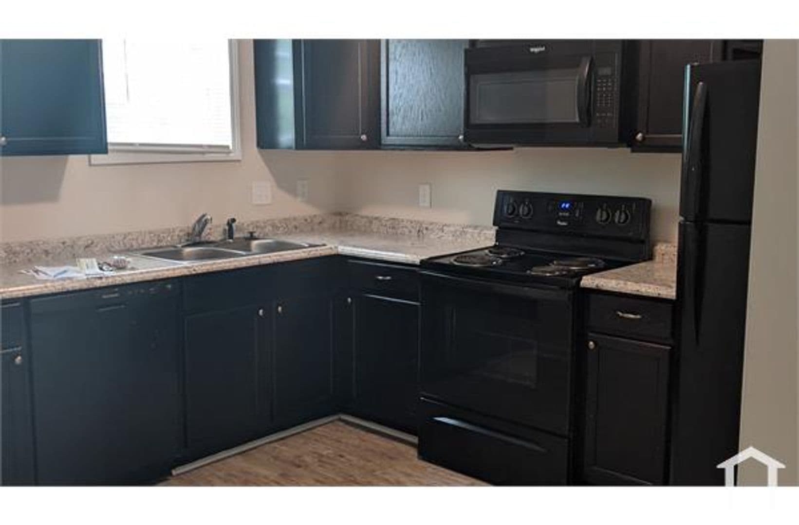 Columbia Apartment: 5229 Woodbrier Street