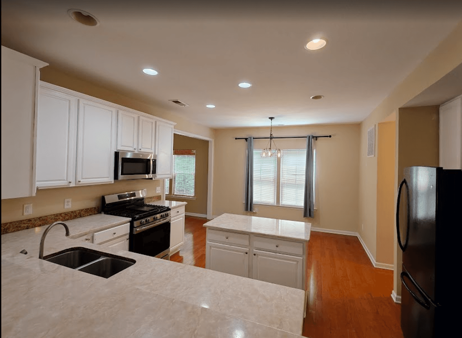 Blythewood House: 809 Redden Row