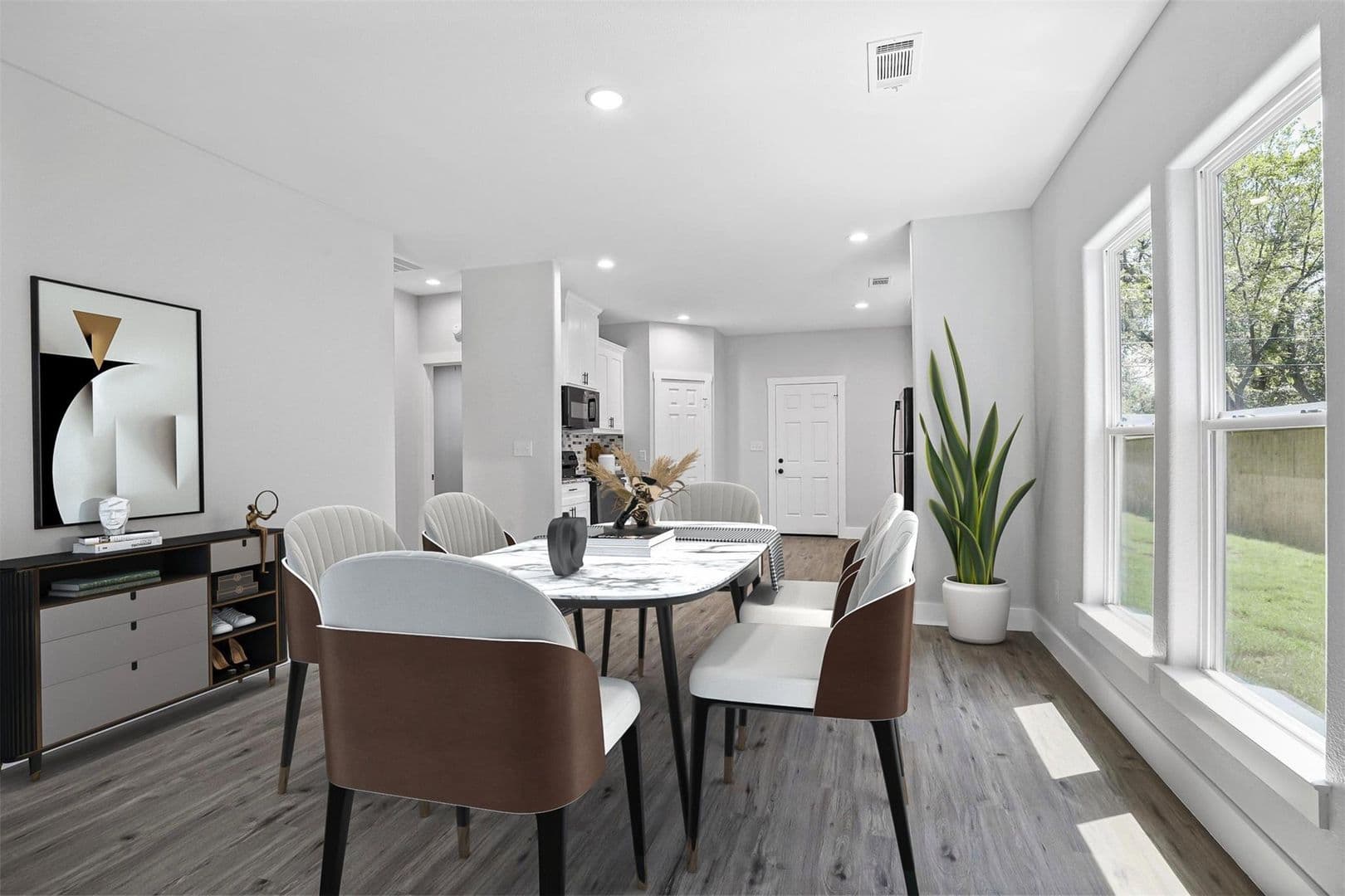 Denison House: 516 E Heron Street