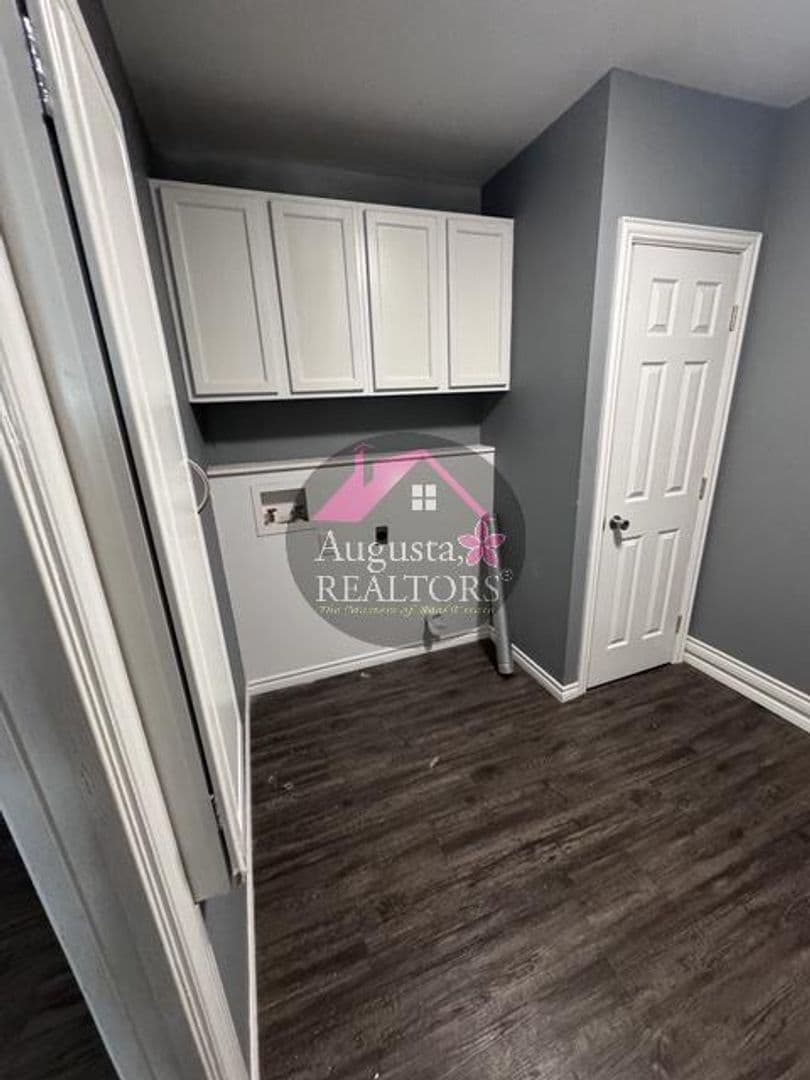Abilene House: 2626 Garfield Avenue