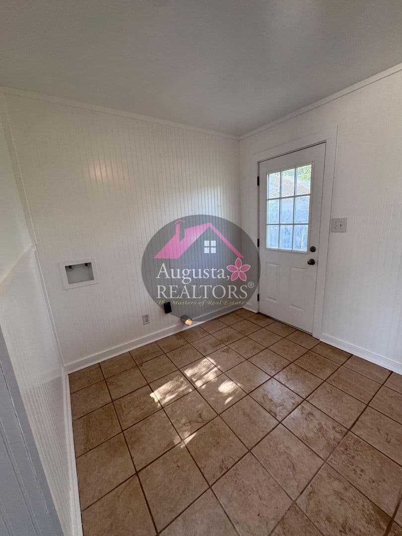 Merkel House: 703 Ash