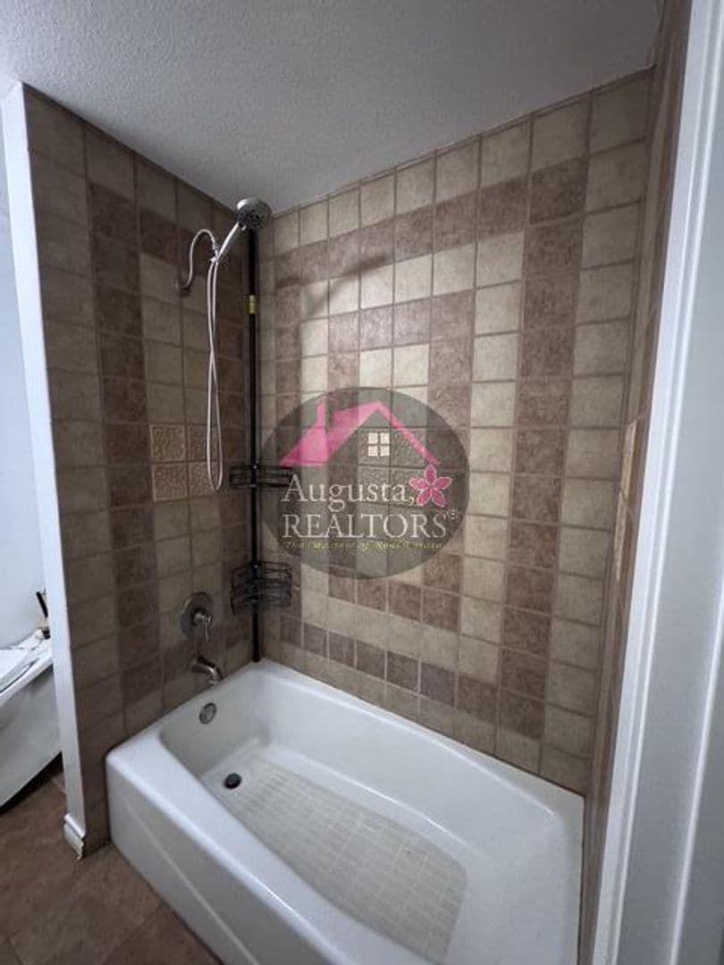 Abilene House: 2626 Garfield Avenue