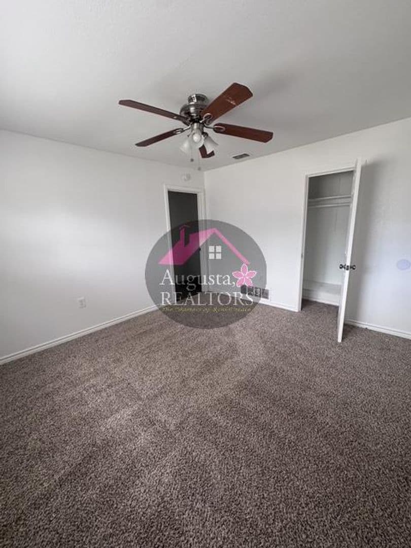 Abilene House: 2626 Garfield Avenue